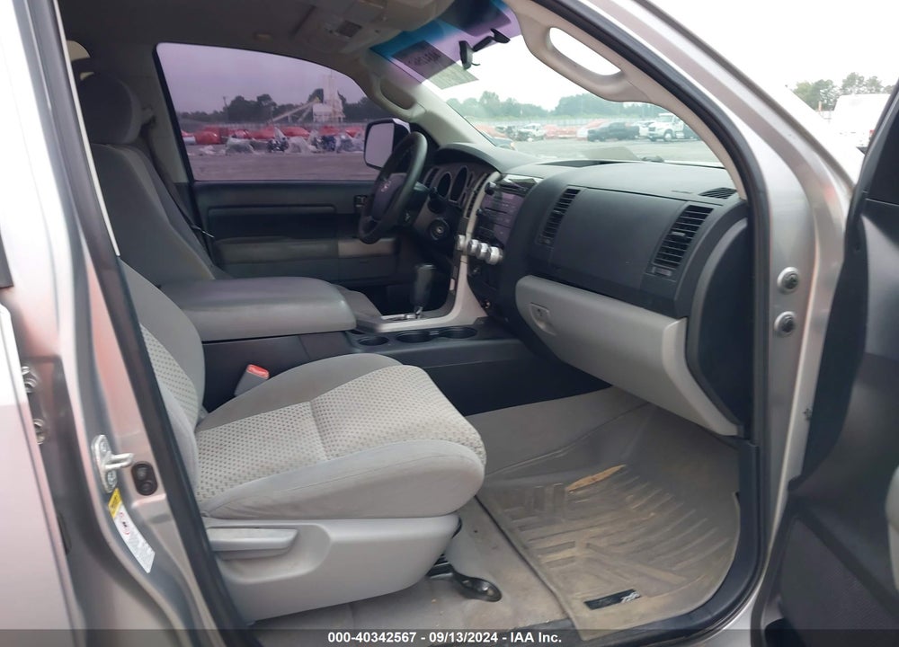 2008 TOYOTA TUNDRA SR5 5.7L V8 VIN: 5TBDV541X8S499877