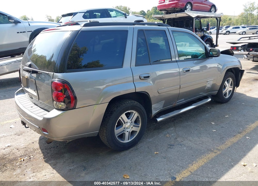 2008 CHEVROLET TRAILBLAZER VIN: 1GNDT13S882144141