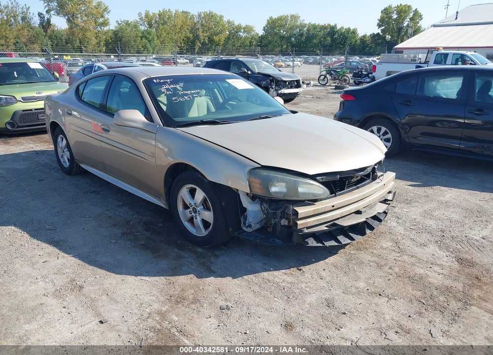 2005 PONTIAC GRAND PRIX VIN: 2G2WP522451257390