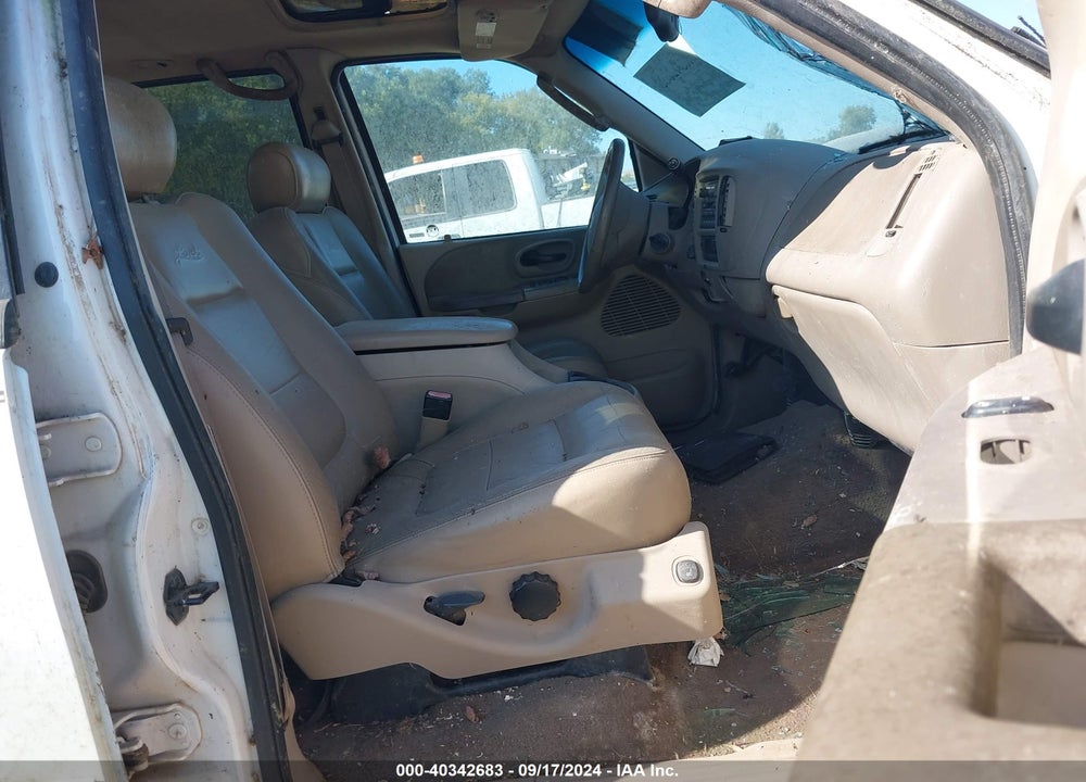 2002 FORD F-150 LARIAT/XLT VIN: 1FTRW08L32KD62707