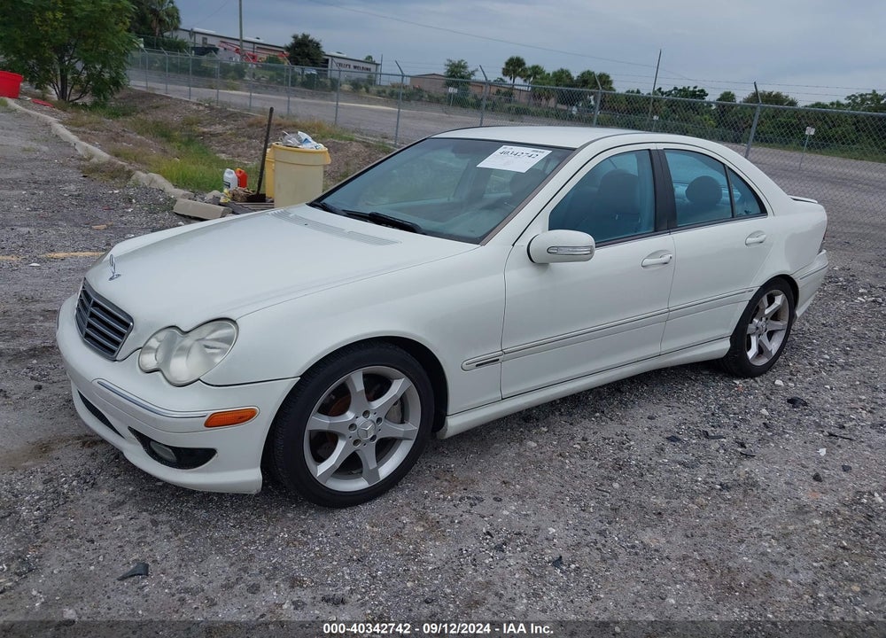 2007 MERCEDES-BENZ C 230 SPORT VIN: WDBRF52H47A940374