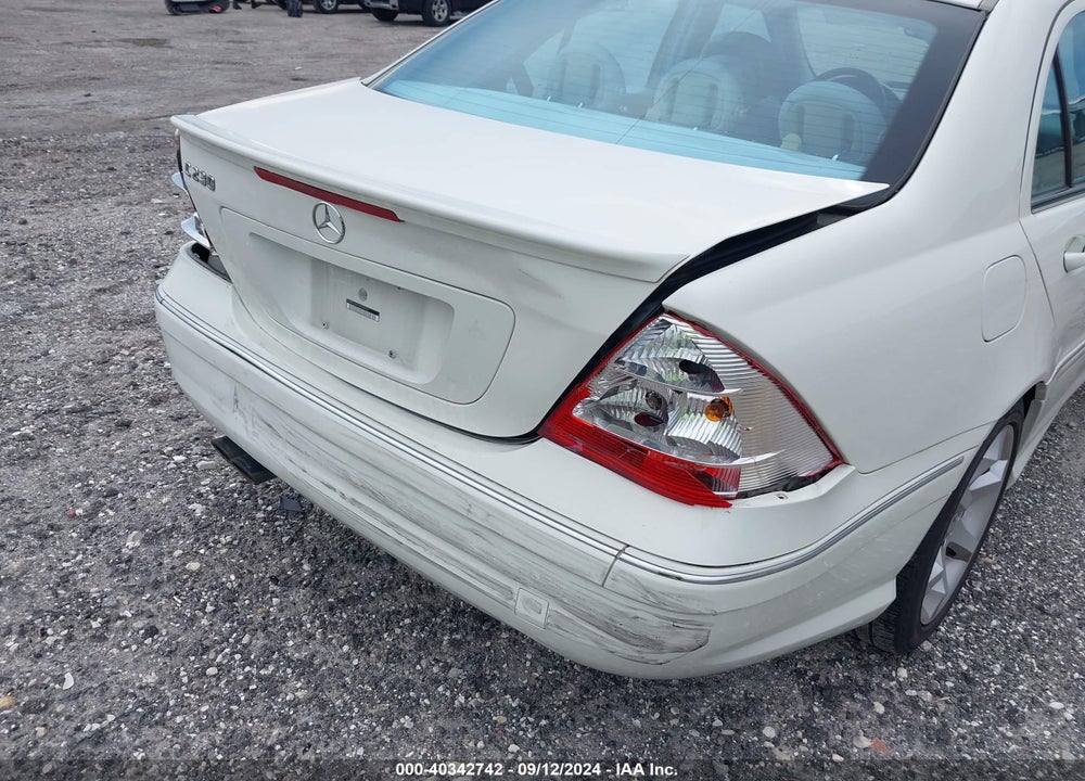 2007 MERCEDES-BENZ C 230 SPORT VIN: WDBRF52H47A940374
