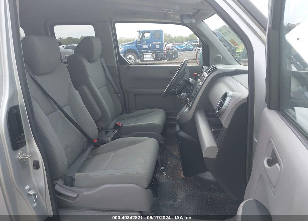 2011 HONDA ELEMENT EX VIN: 5J6YH2H74BL002385
