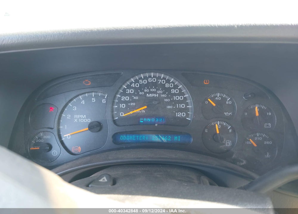 2005 CHEVROLET SUBURBAN 1500 Z71 VIN: 3GNEC16Z35G157427