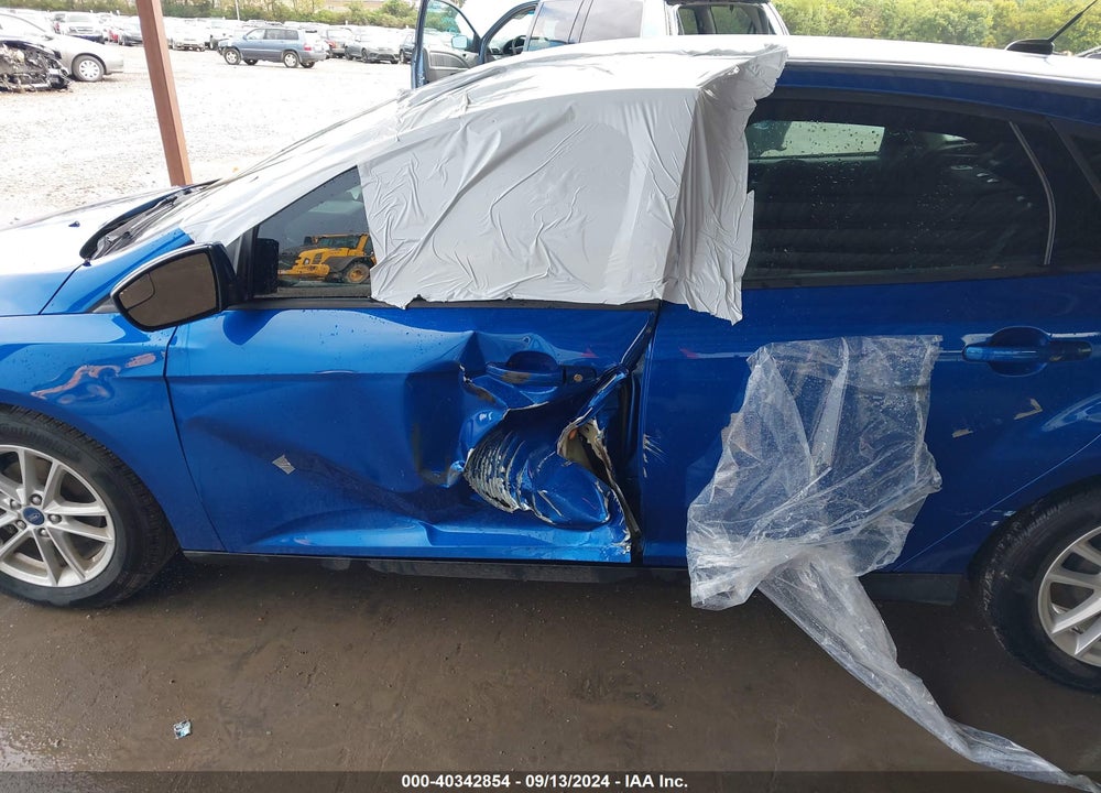 2018 FORD FOCUS SE VIN: 1FADP3K20JL216353
