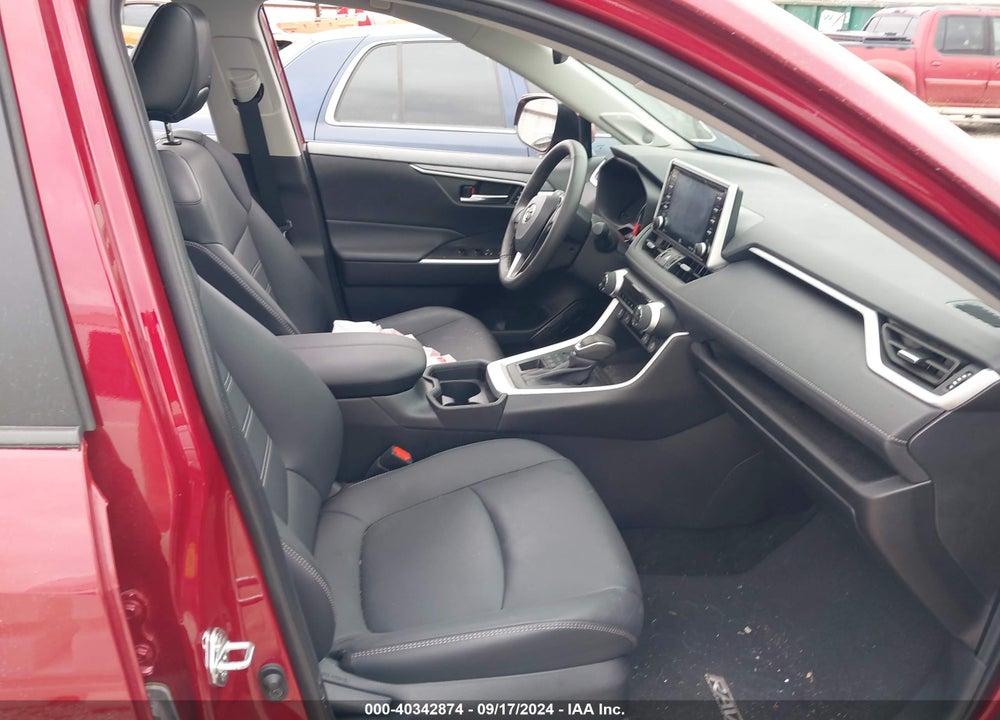 2021 TOYOTA RAV4 XLE PREMIUM VIN: 2T3A1RFV2MW246204