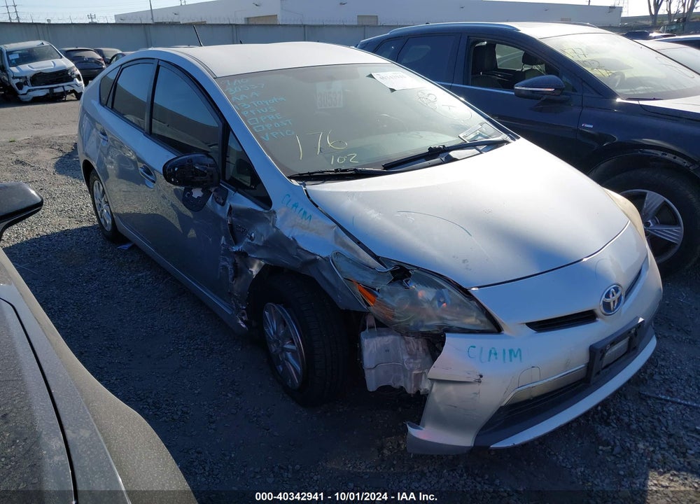 2013 TOYOTA PRIUS PLUG-IN VIN: JTDKN3DP8D3033853