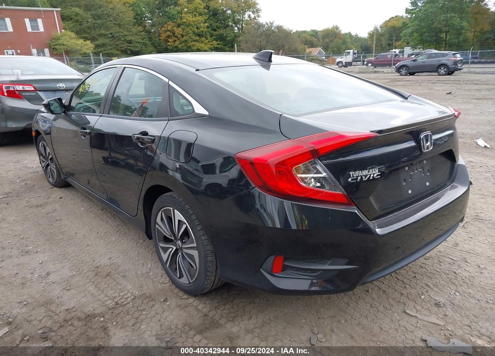 2018 HONDA CIVIC EX-T VIN: 19XFC1F33JE201702