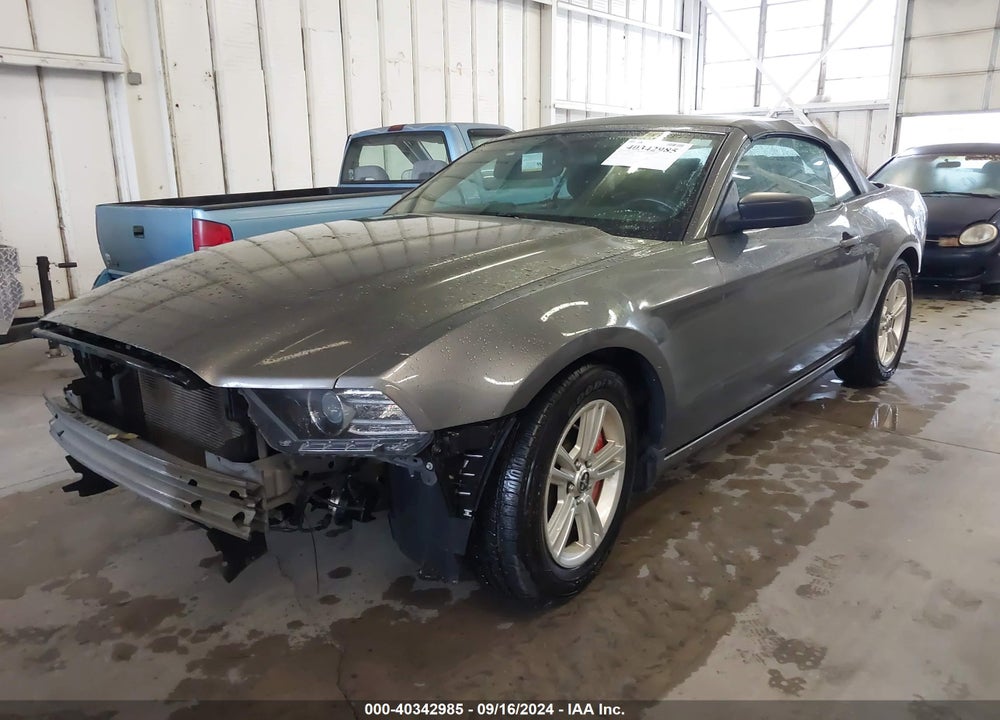 2014 FORD MUSTANG V6 VIN: 1ZVBP8EM8E5239978