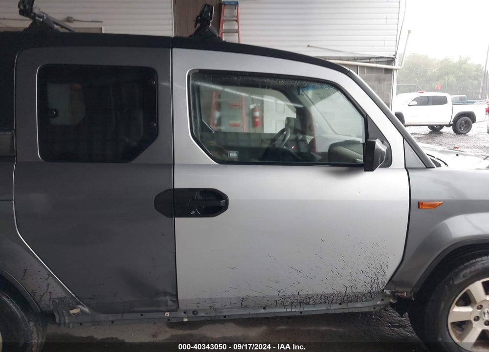 2010 HONDA ELEMENT EX VIN: 5J6YH2H74AL002725