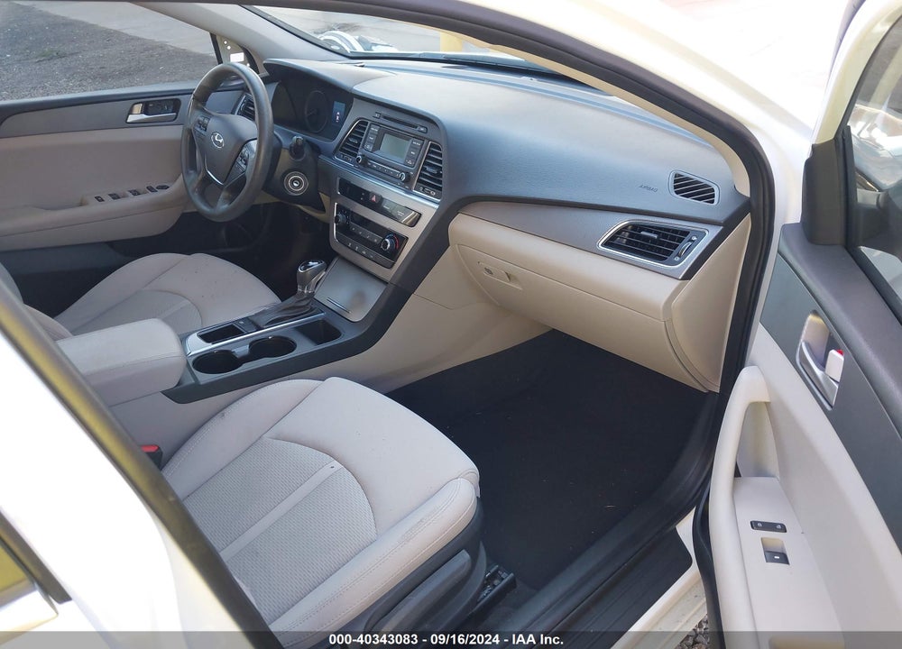 2017 HYUNDAI SONATA VIN: 5NPE24AF3HH563200