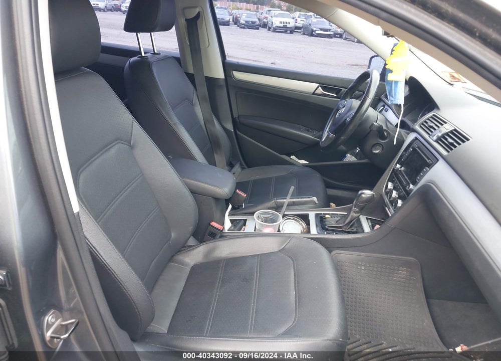 2012 VOLKSWAGEN PASSAT 2.5L SE VIN: 1VWBP7A31CC019047