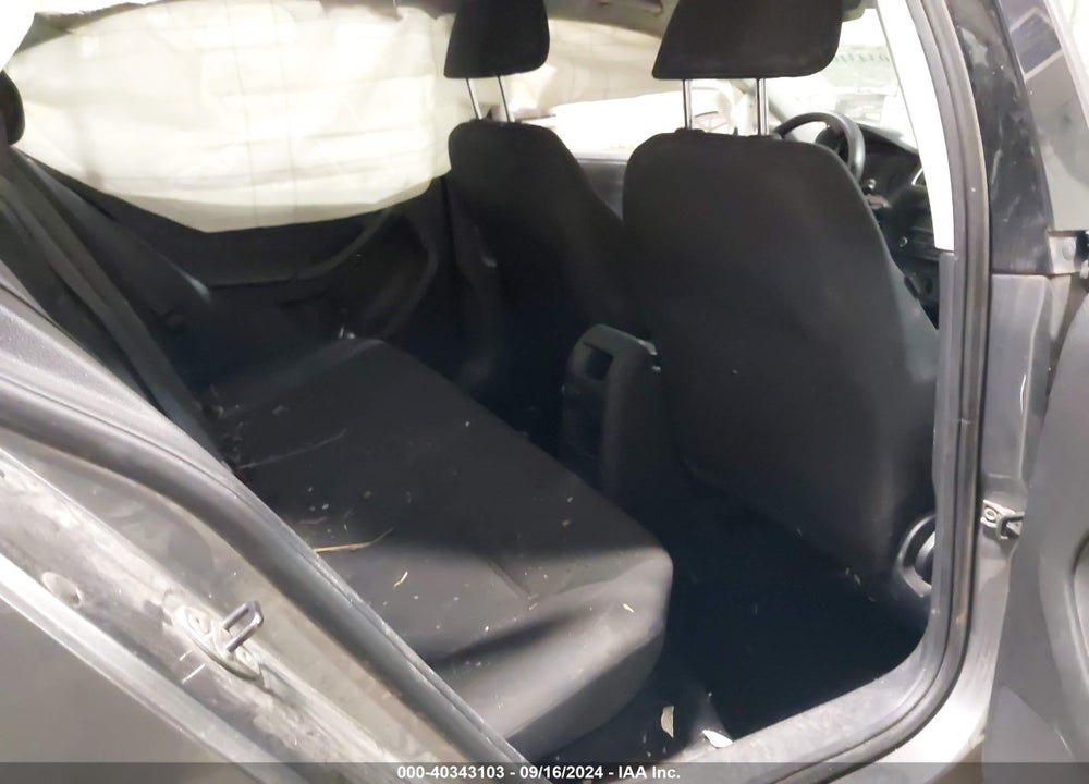 2014 VOLKSWAGEN JETTA 2.0L S VIN: 3VW2K7AJ7EM275109