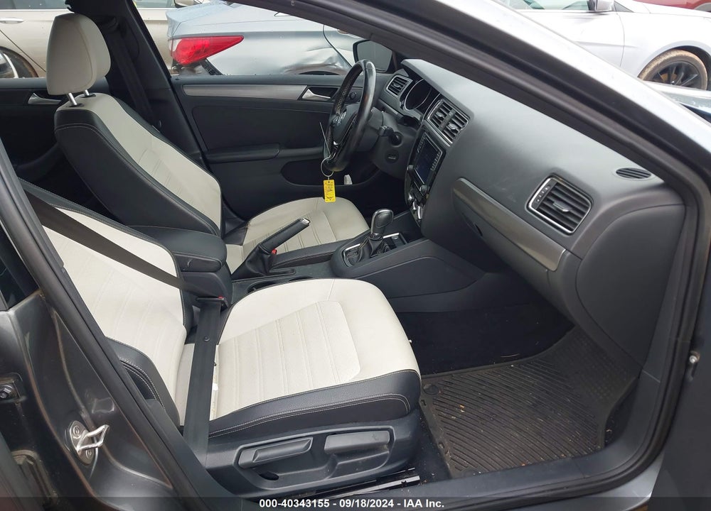 2016 VOLKSWAGEN JETTA 1.8T SPORT VIN: 3VWD17AJ7GM400883