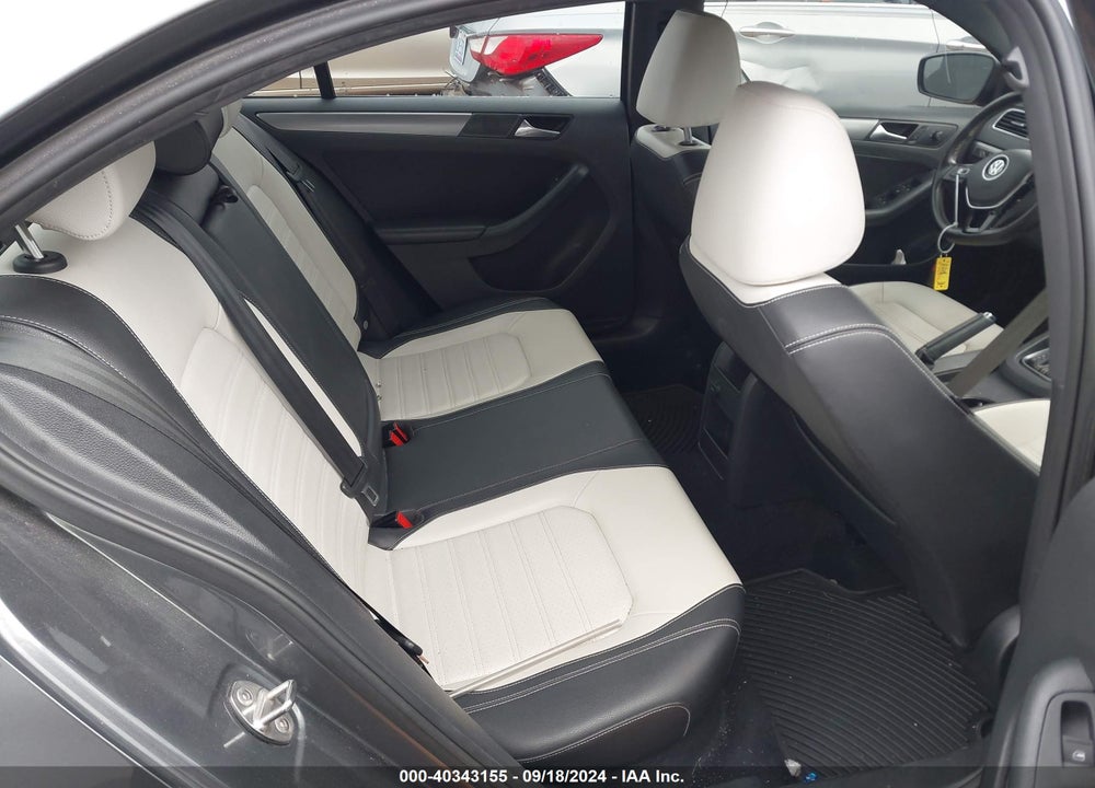 2016 VOLKSWAGEN JETTA 1.8T SPORT VIN: 3VWD17AJ7GM400883