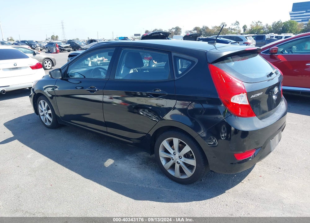 2013 HYUNDAI ACCENT SE VIN: KMHCU5AE5DU111758