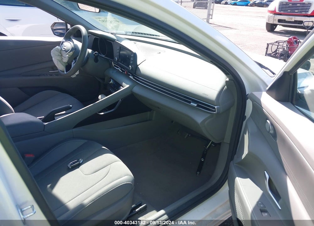 2023 HYUNDAI ELANTRA SEL VIN: 5NPLM4AG6PH115994