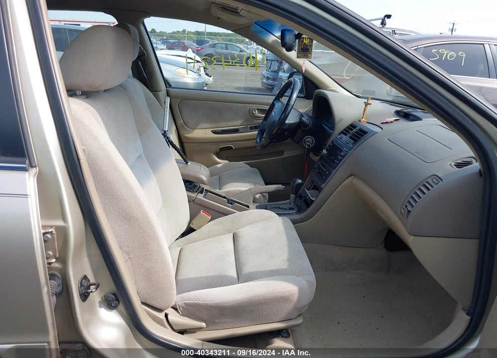 2003 NISSAN MAXIMA SE VIN: JN1DA31D73T520042