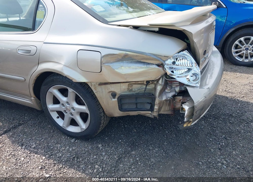 2003 NISSAN MAXIMA SE VIN: JN1DA31D73T520042