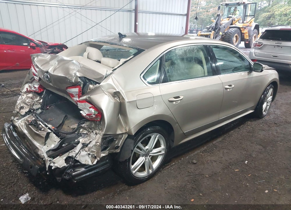 2015 VOLKSWAGEN PASSAT 2.0L TDI SEL PREMIUM VIN: 1VWCV7A37FC052195