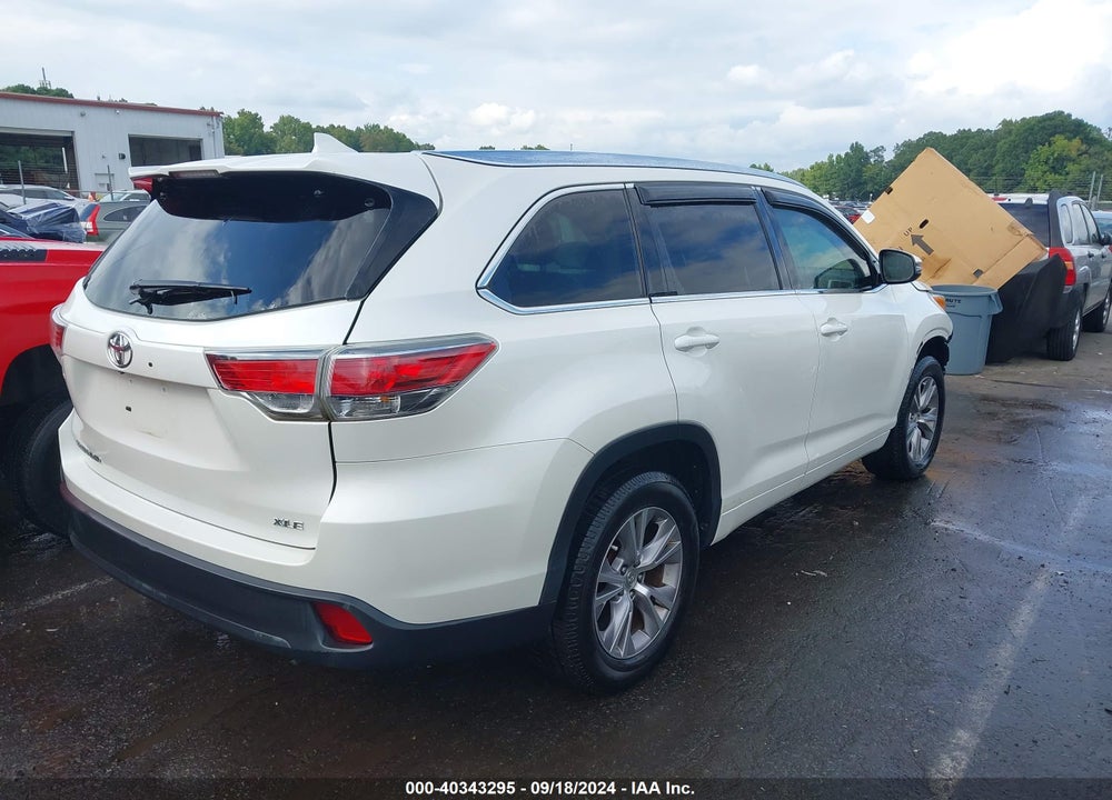 2014 TOYOTA HIGHLANDER XLE V6 VIN: 5TDKKRFH9ES019347