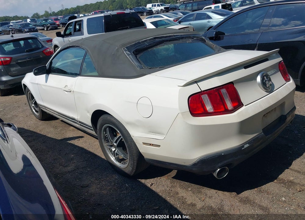 2011 FORD MUSTANG V6 VIN: 1ZVBP8EM2B5161743