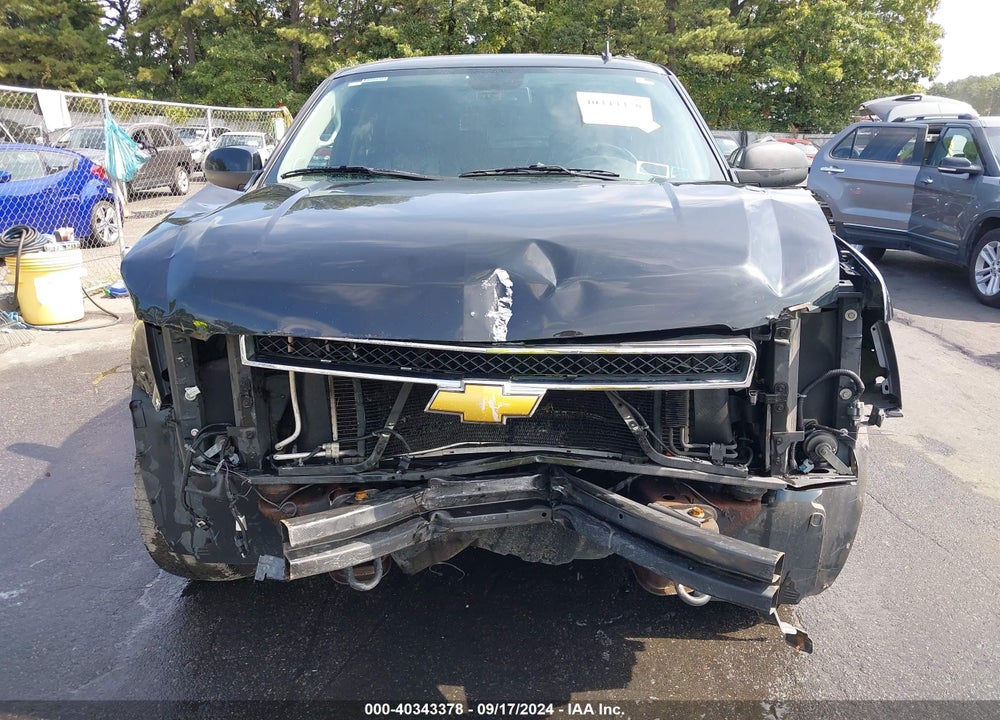 2014 CHEVROLET SUBURBAN 1500 LT VIN: 1GNSKJE76ER246429