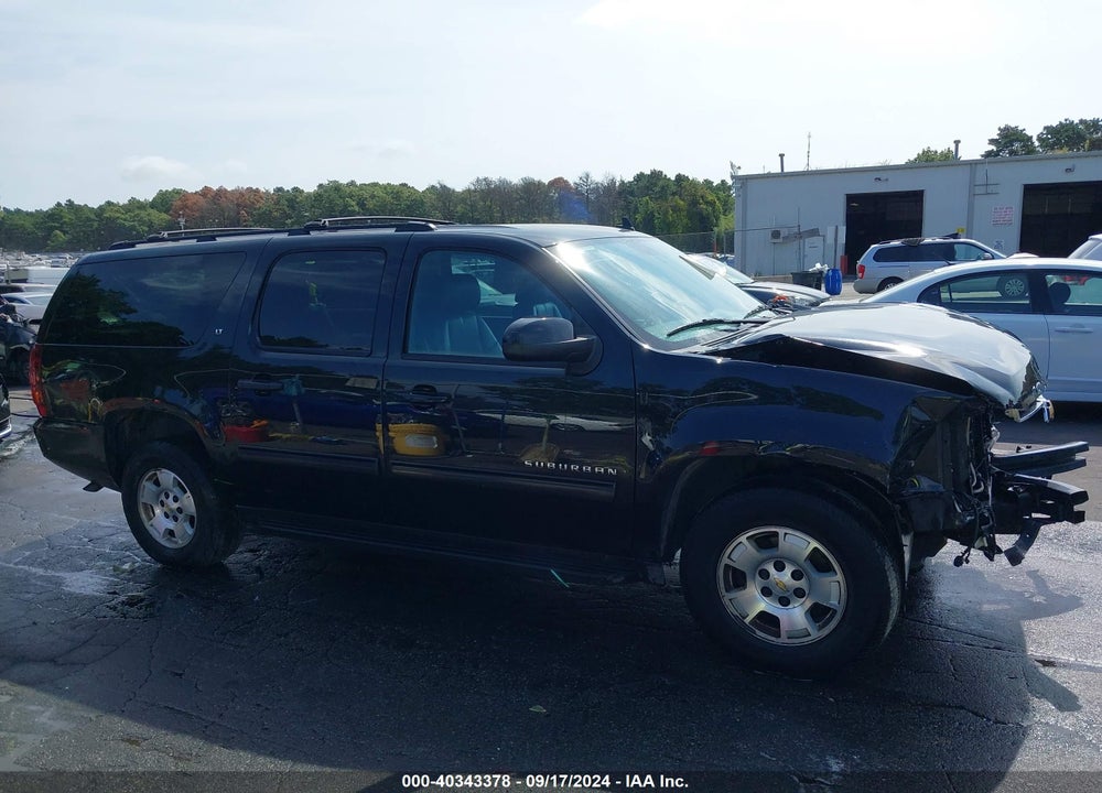 2014 CHEVROLET SUBURBAN 1500 LT VIN: 1GNSKJE76ER246429