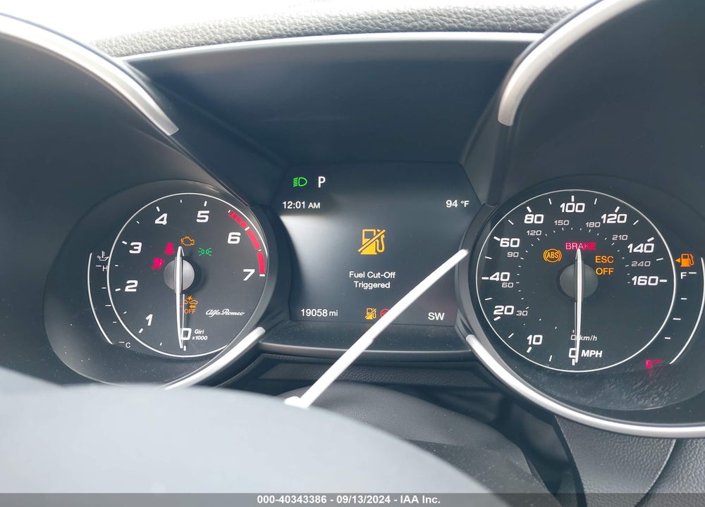 2022 ALFA ROMEO GIULIA VELOCE AWD VIN: ZARFANBN6N7665535