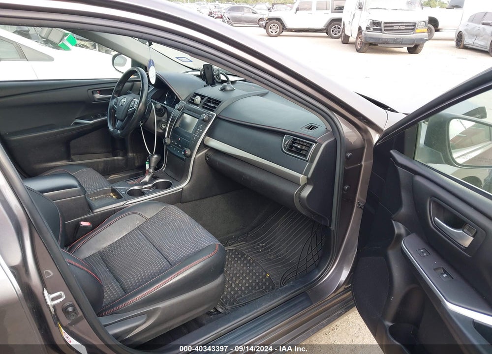 2015 TOYOTA CAMRY SE VIN: 4T1BF1FK0FU948126