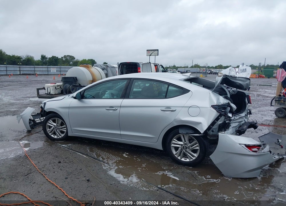 2019 HYUNDAI ELANTRA SEL VIN: 5NPD84LFXKH471354