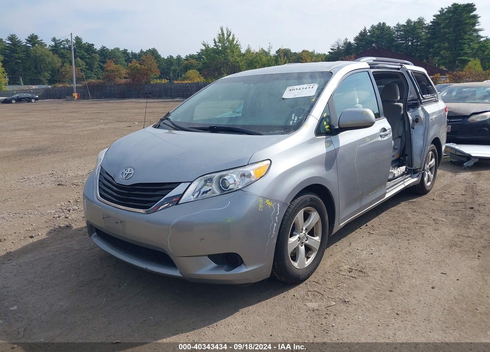 2014 TOYOTA SIENNA LE V6 8 PASSENGER VIN: 5TDKK3DC1ES445246