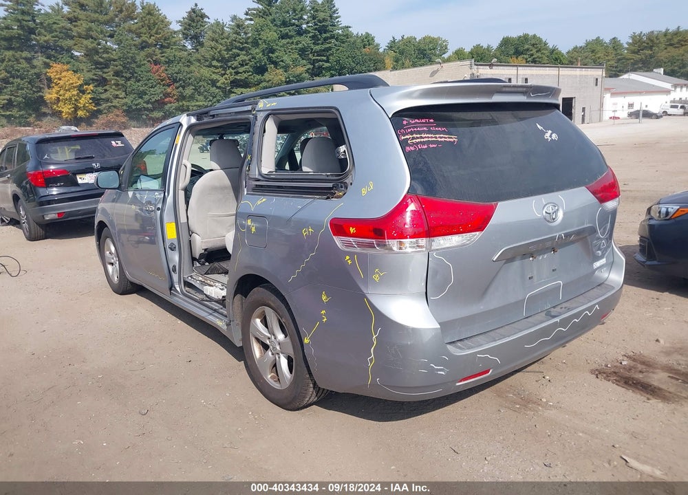 2014 TOYOTA SIENNA LE V6 8 PASSENGER VIN: 5TDKK3DC1ES445246