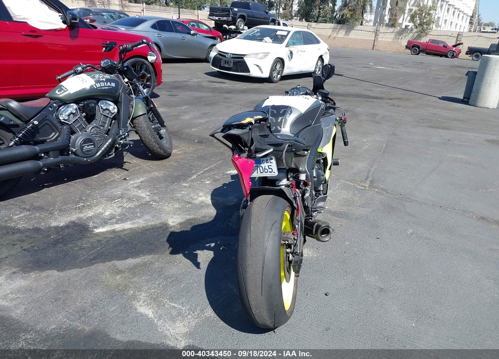 2018 YAMAHA YZFR6 C VIN: JYARJ28Y1JA001837