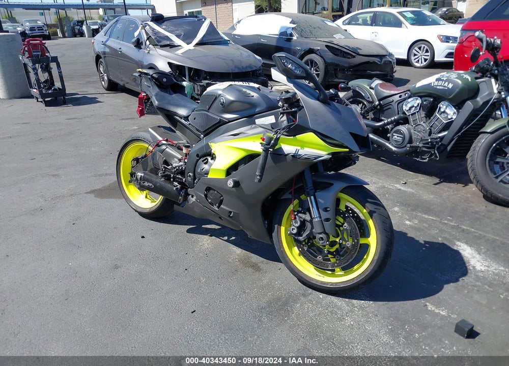 2018 YAMAHA YZFR6 C VIN: JYARJ28Y1JA001837