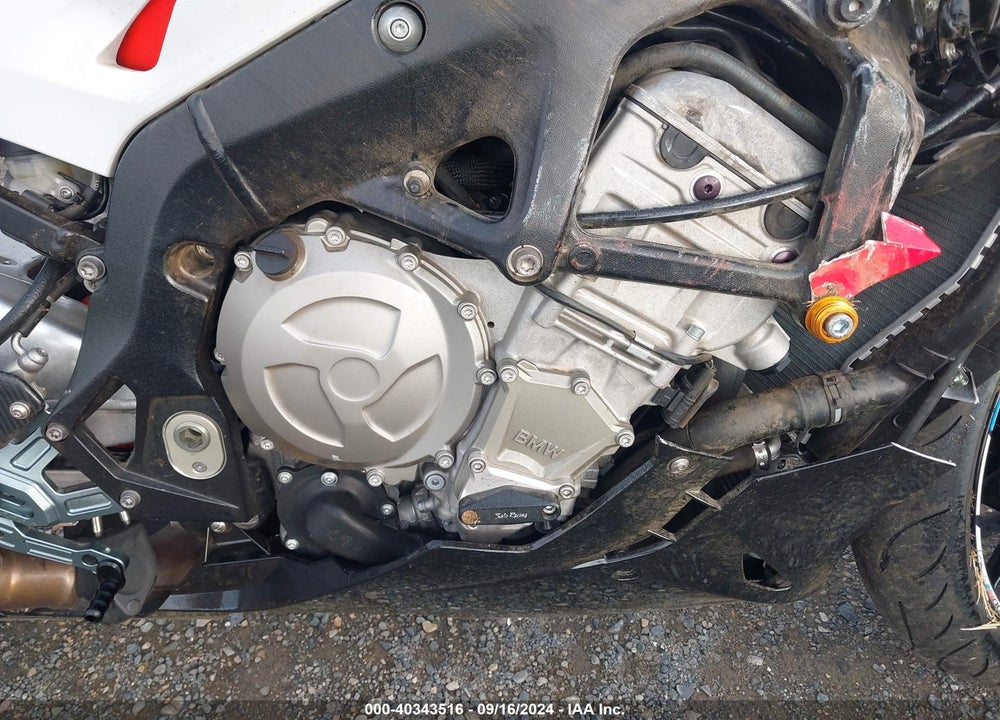 2015 BMW S 1000 RR VIN: WB10D2108FZ352565
