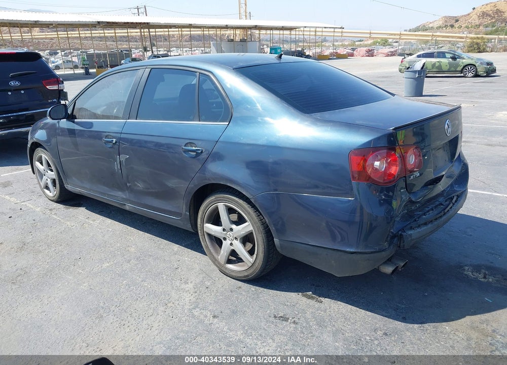2010 VOLKSWAGEN JETTA LIMITED EDITION VIN: 3VWAZ7AJ4AM131471