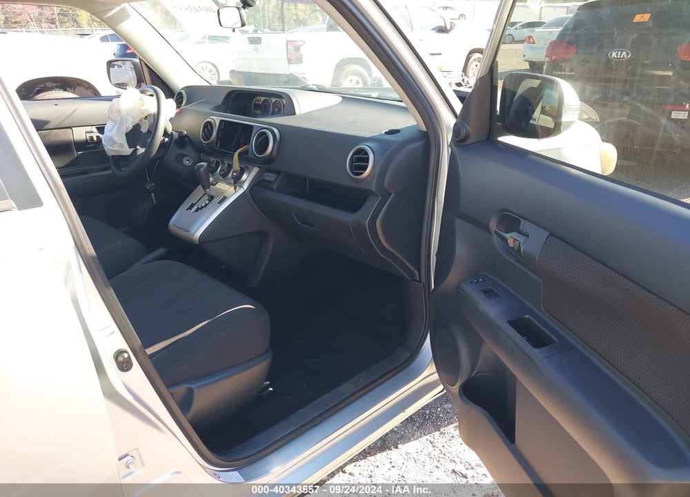 2008 SCION XB VIN: JTLKE50E381038271