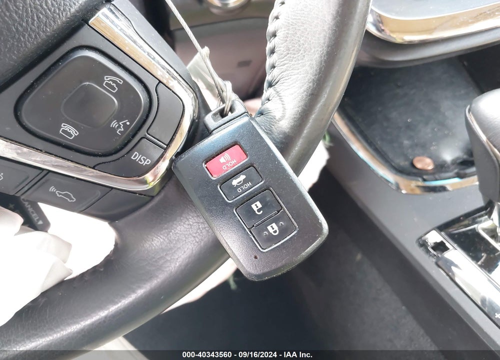 2017 TOYOTA AVALON HYBRID XLE VIN: 4T1BD1EB2HU058172