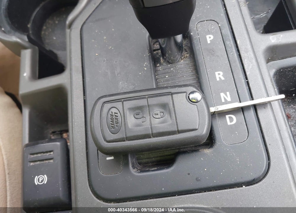 2007 LAND ROVER LR3 V8 SE VIN: SALAE25417A427262