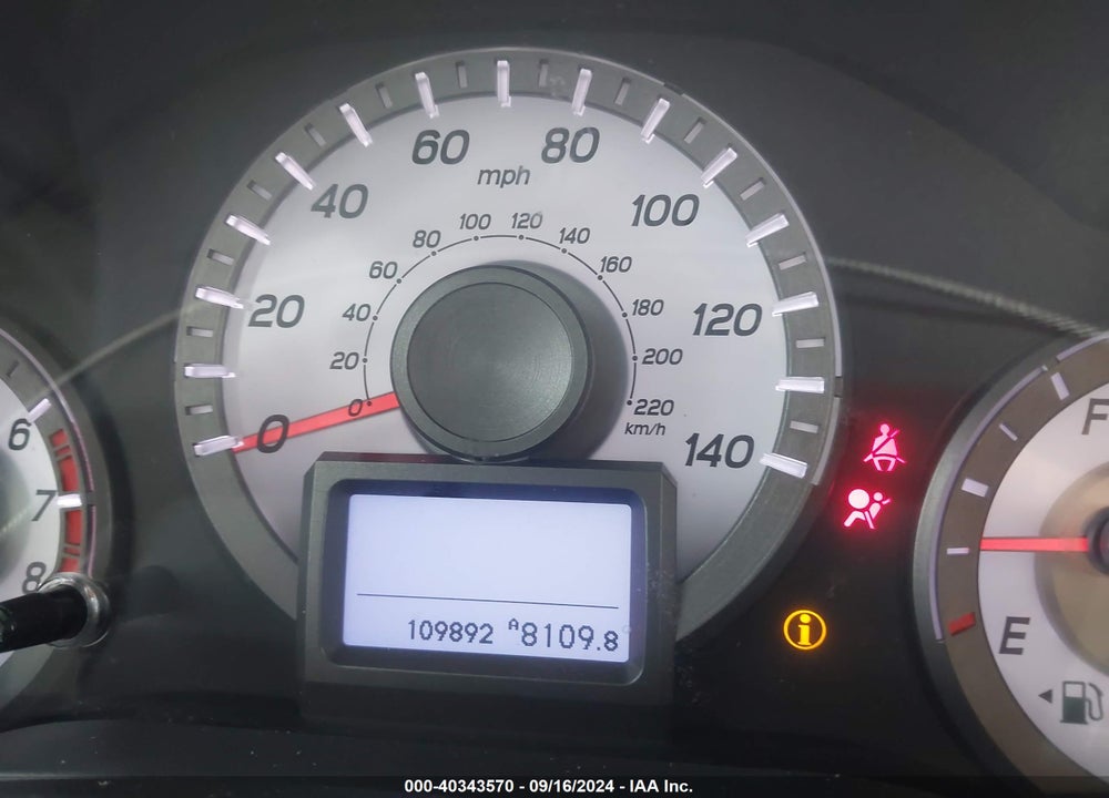 2015 HONDA PILOT TOURING VIN: 5FNYF4H93FB015209