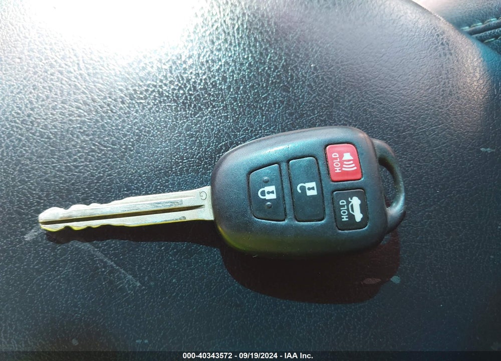 2012 TOYOTA CAMRY SE VIN: 4T1BF1FK5CU118124