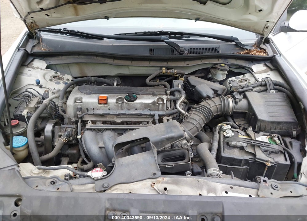 2010 HONDA ACCORD 2.4 LX VIN: 1HGCP2F39AA105820