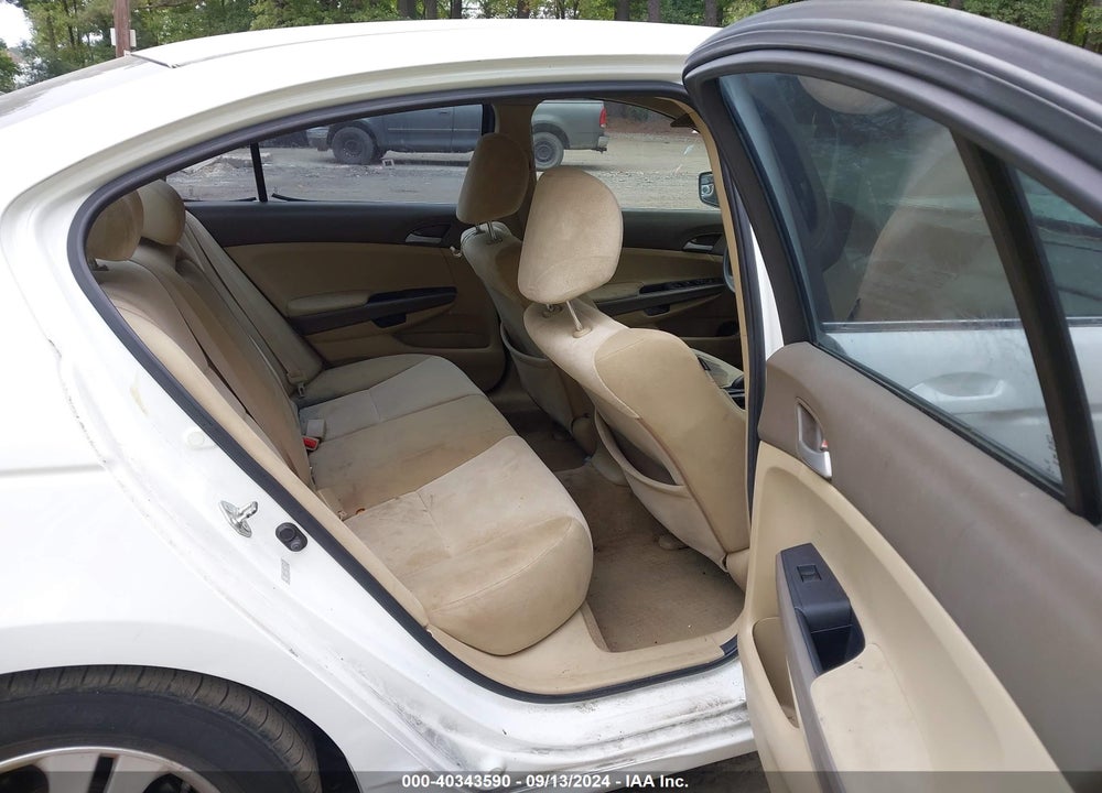 2010 HONDA ACCORD 2.4 LX VIN: 1HGCP2F39AA105820