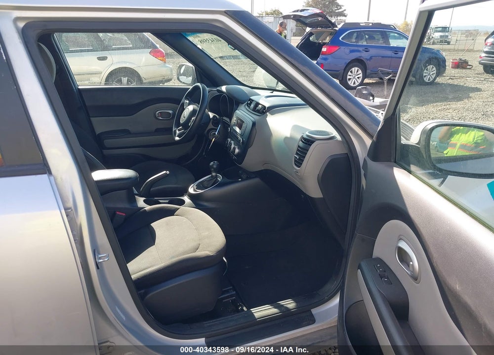 2016 KIA SOUL VIN: KNDJN2A20G7831520