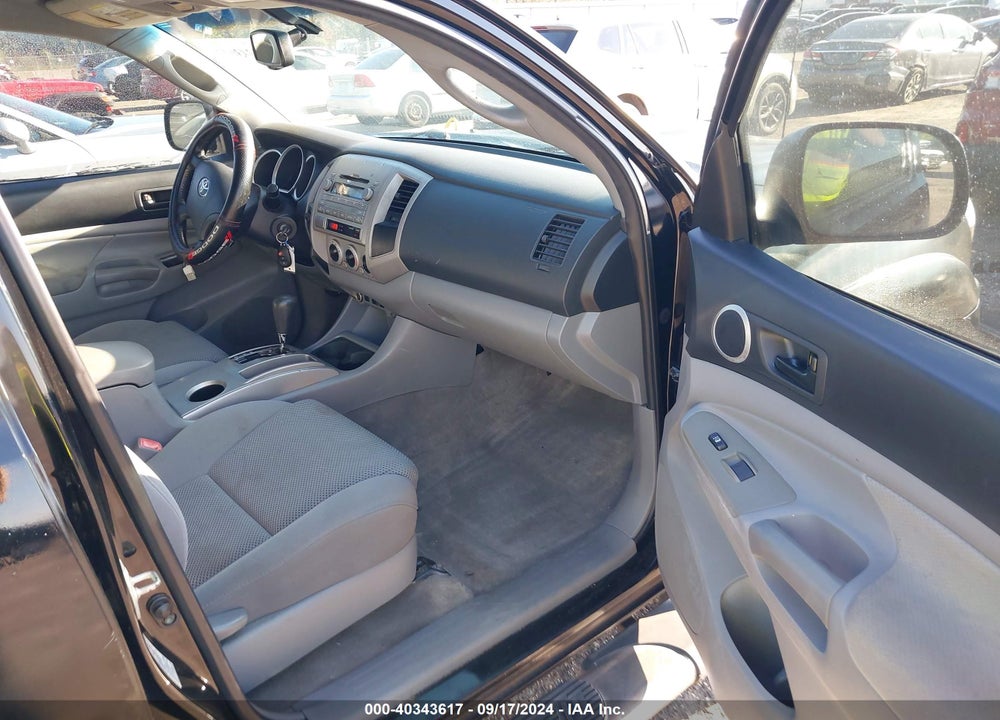 2011 TOYOTA TACOMA BASE V6 VIN: 3TMLU4EN2BM073285