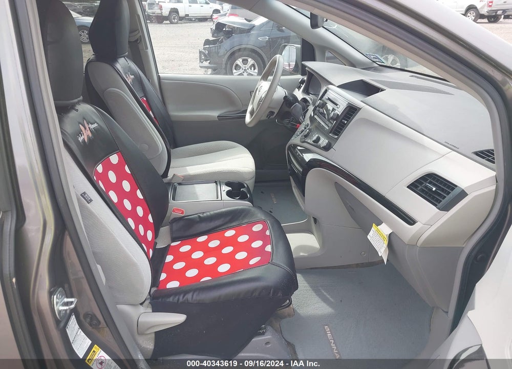 2011 TOYOTA SIENNA LE VIN: 5TDJK3DC4BS025049