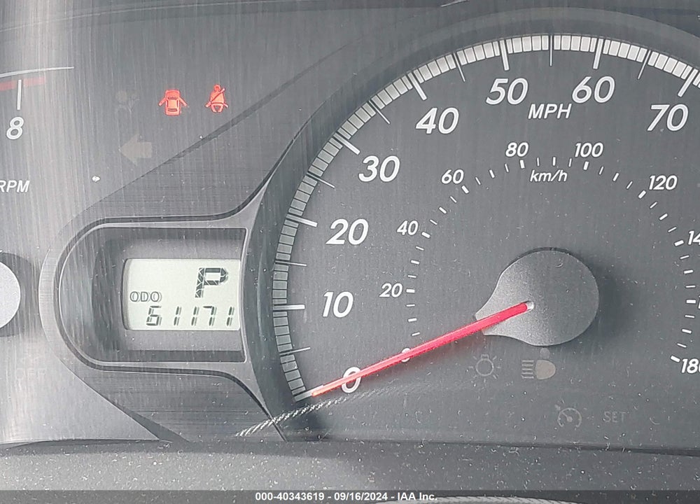 2011 TOYOTA SIENNA LE VIN: 5TDJK3DC4BS025049