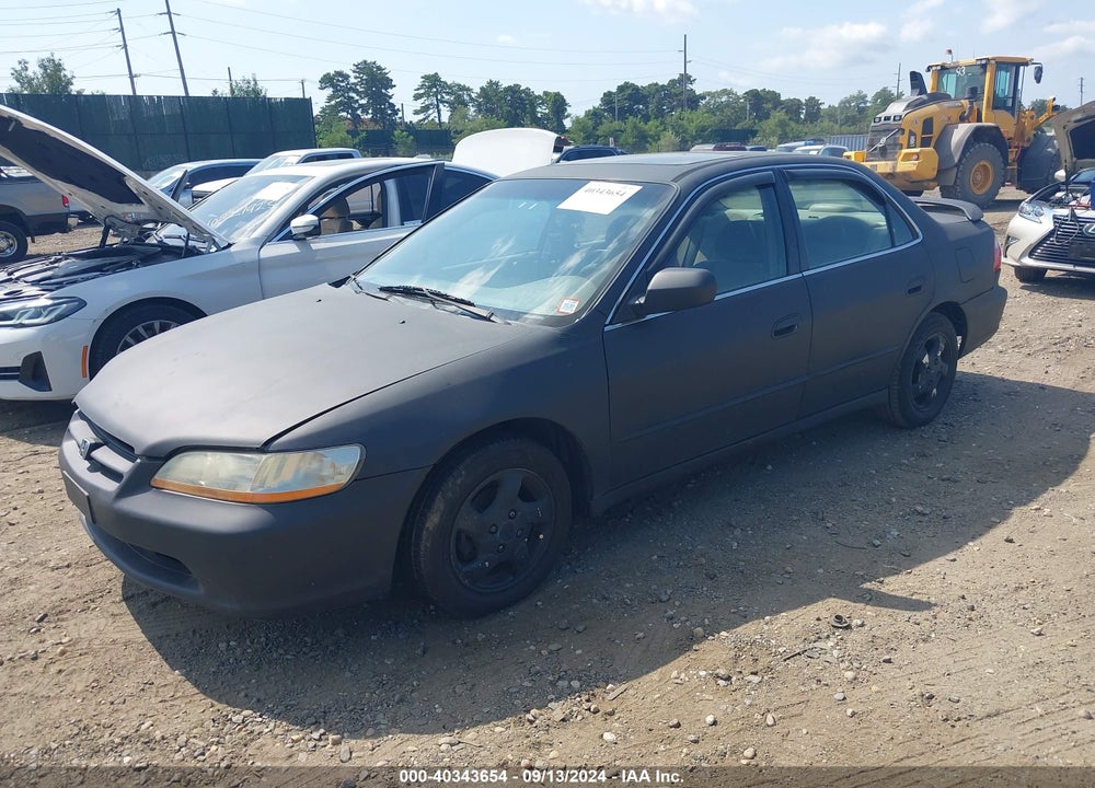 2000 HONDA ACCORD 2.3 EX VIN: 1HGCG6678YA100080
