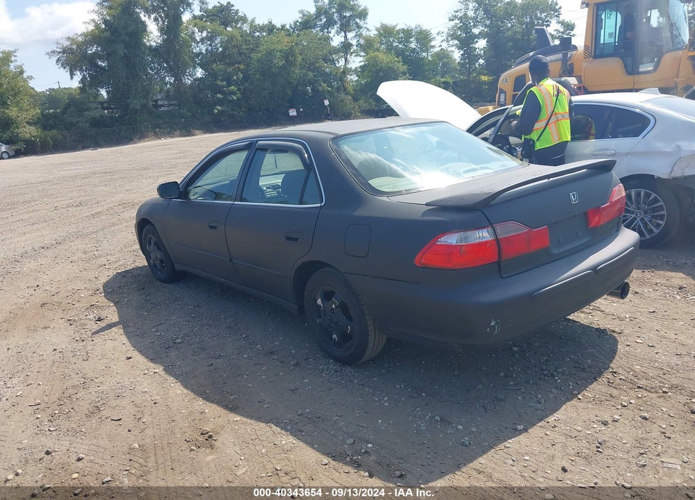 2000 HONDA ACCORD 2.3 EX VIN: 1HGCG6678YA100080